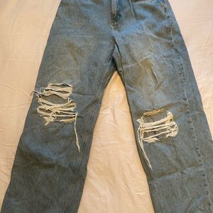 Women’s Distressed Blue Jeans